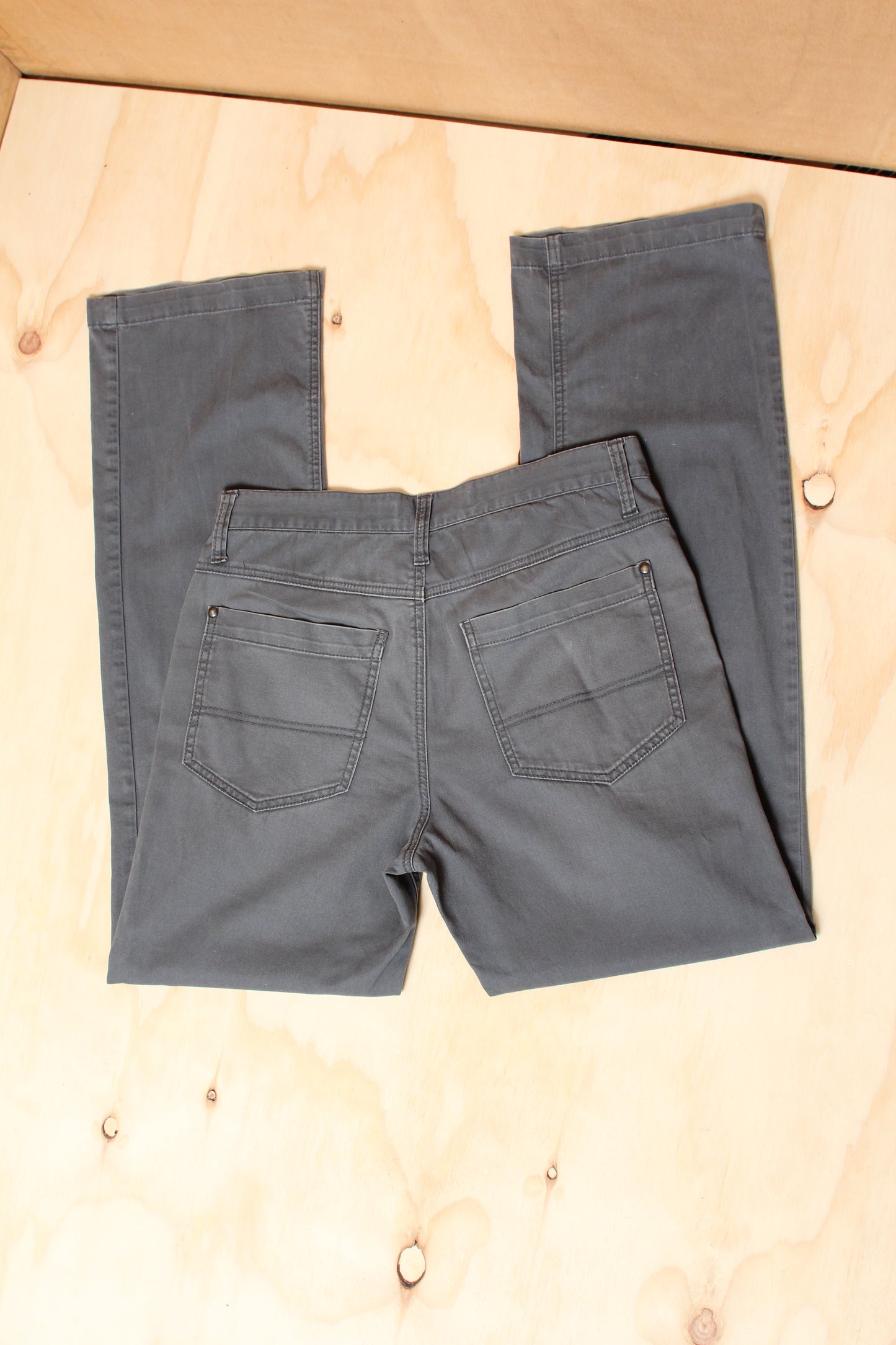 90s Washed Grey Straight Leg Cotton Cargo Chinos – Giordano - W30" L33"