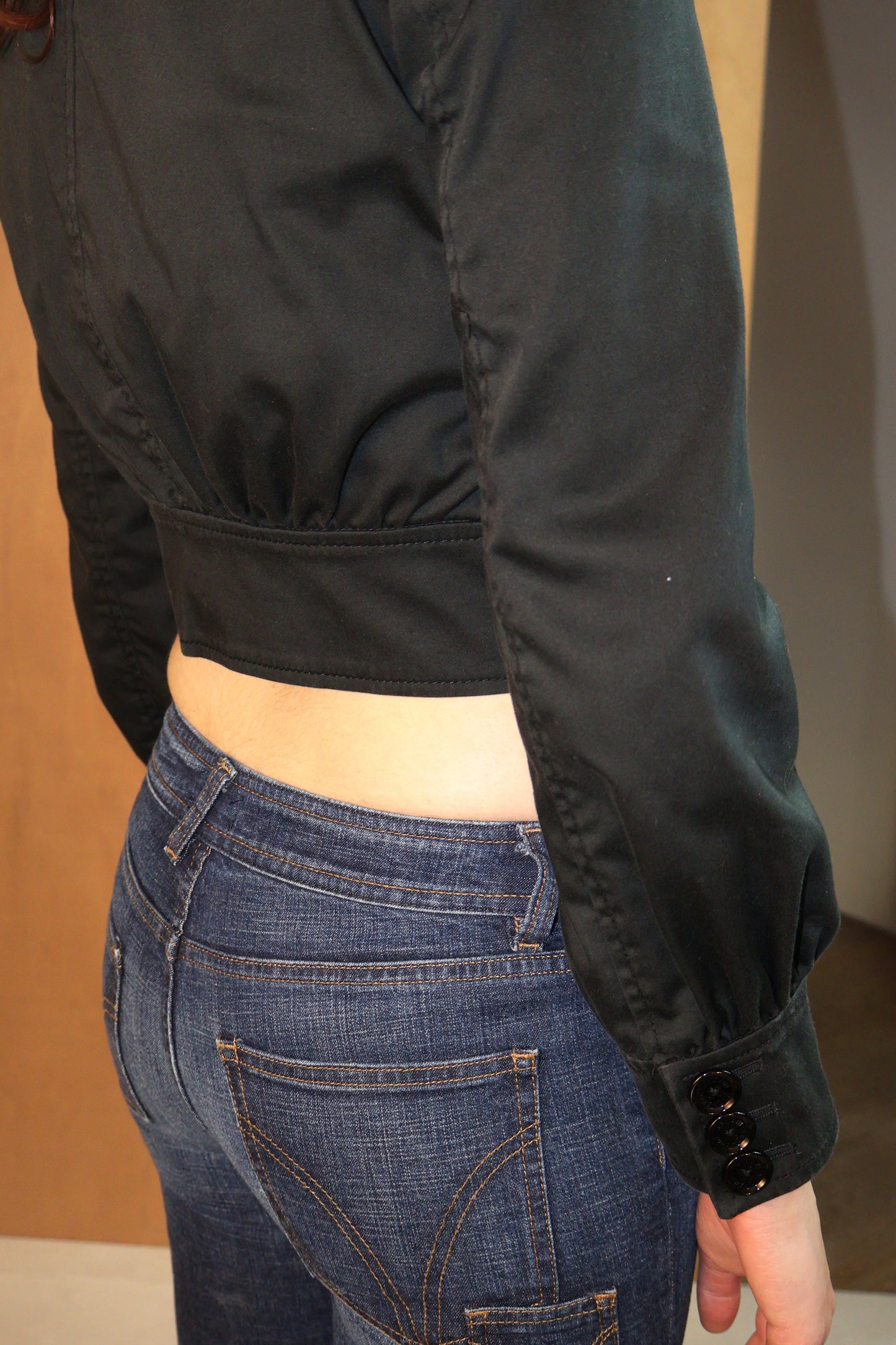 Y2K Black Cropped Military Jacket – Armani Exchange – Size XS