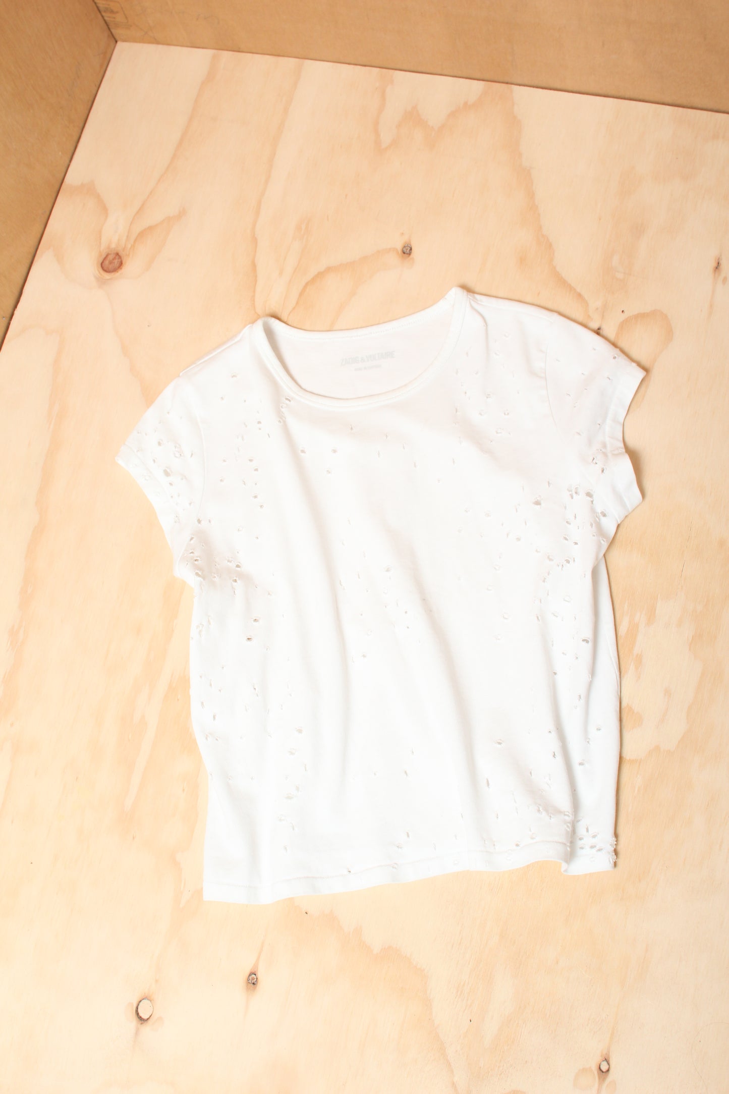Early 2010s White Distressed Tee – Zadig & Voltaire – Size M