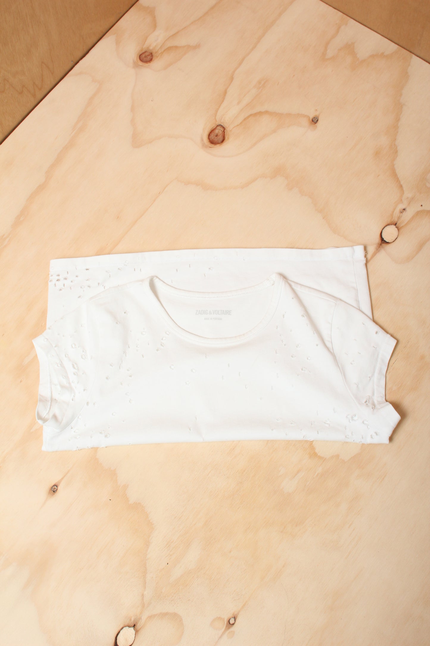 Early 2010s White Distressed Tee – Zadig & Voltaire – Size M