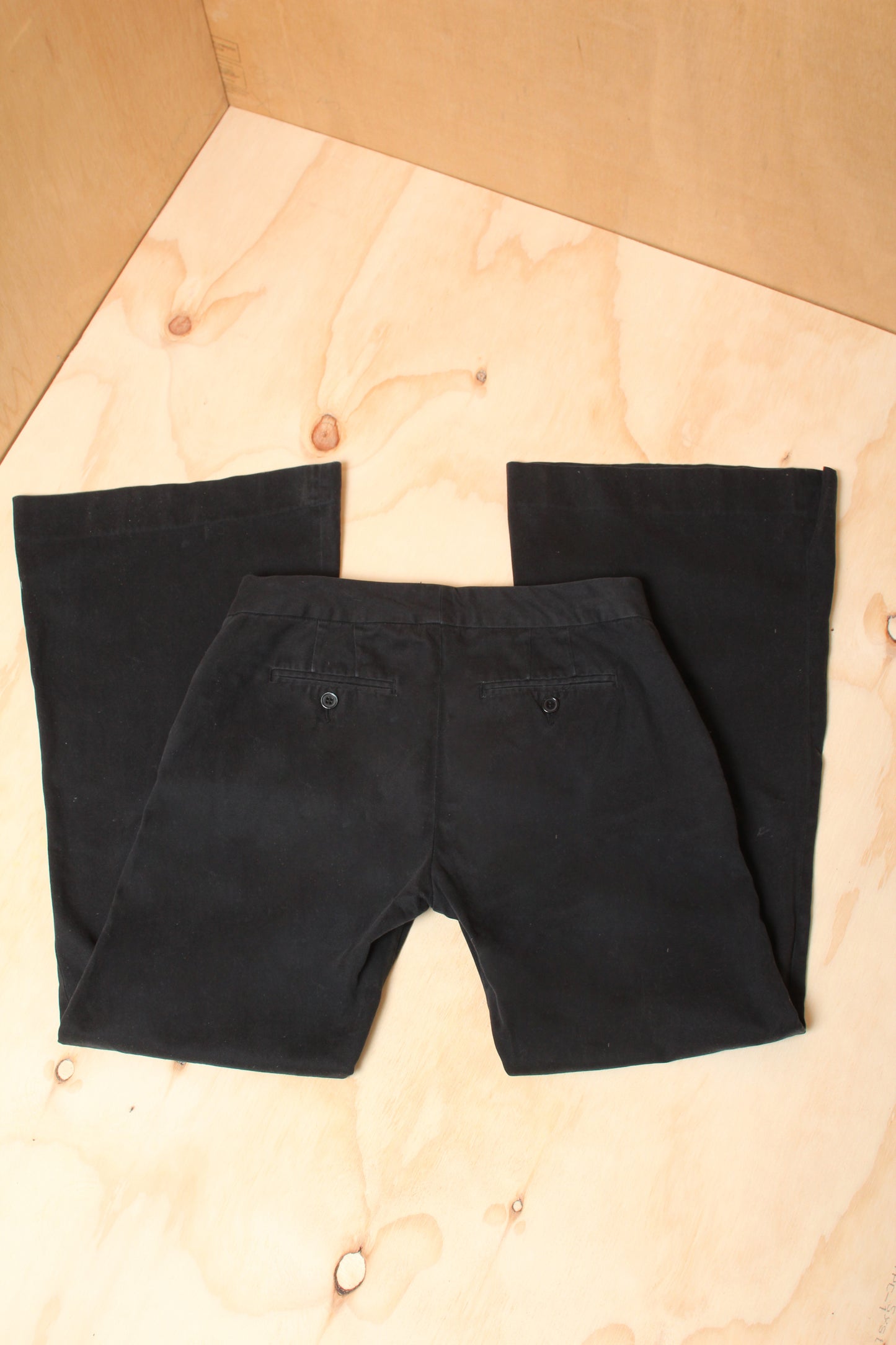 90s Black Low Rise Tailored Bootcut Trousers – Size 8