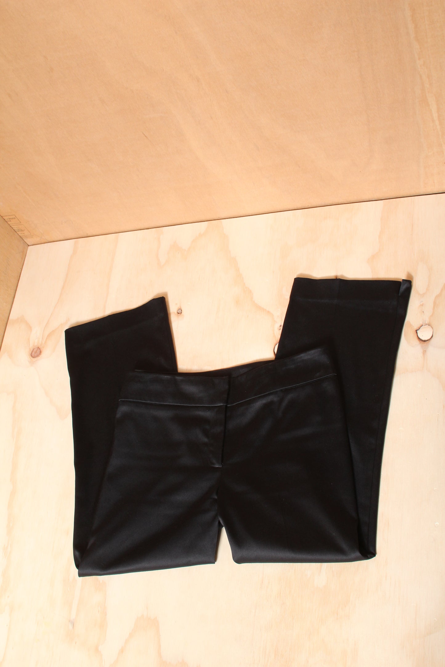 Early 2000s Black Satin Tailored Pants – Size 10 AU