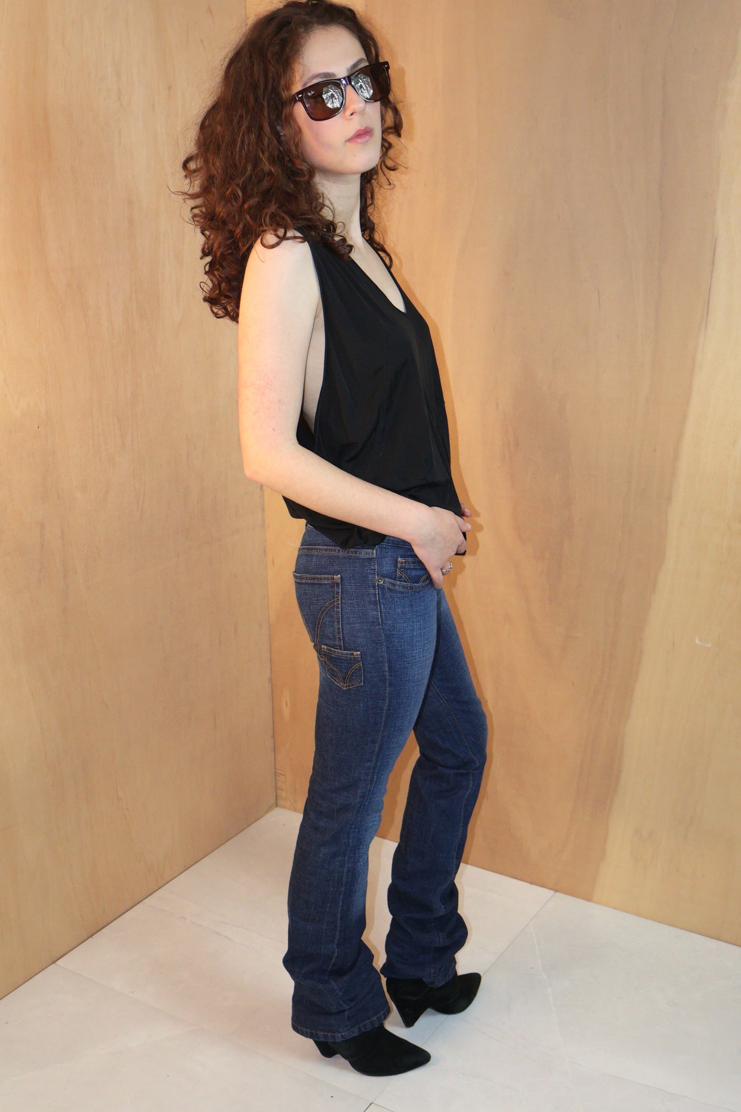 Y2K Dark Wash Slim Straight Jeans – D&G – W26