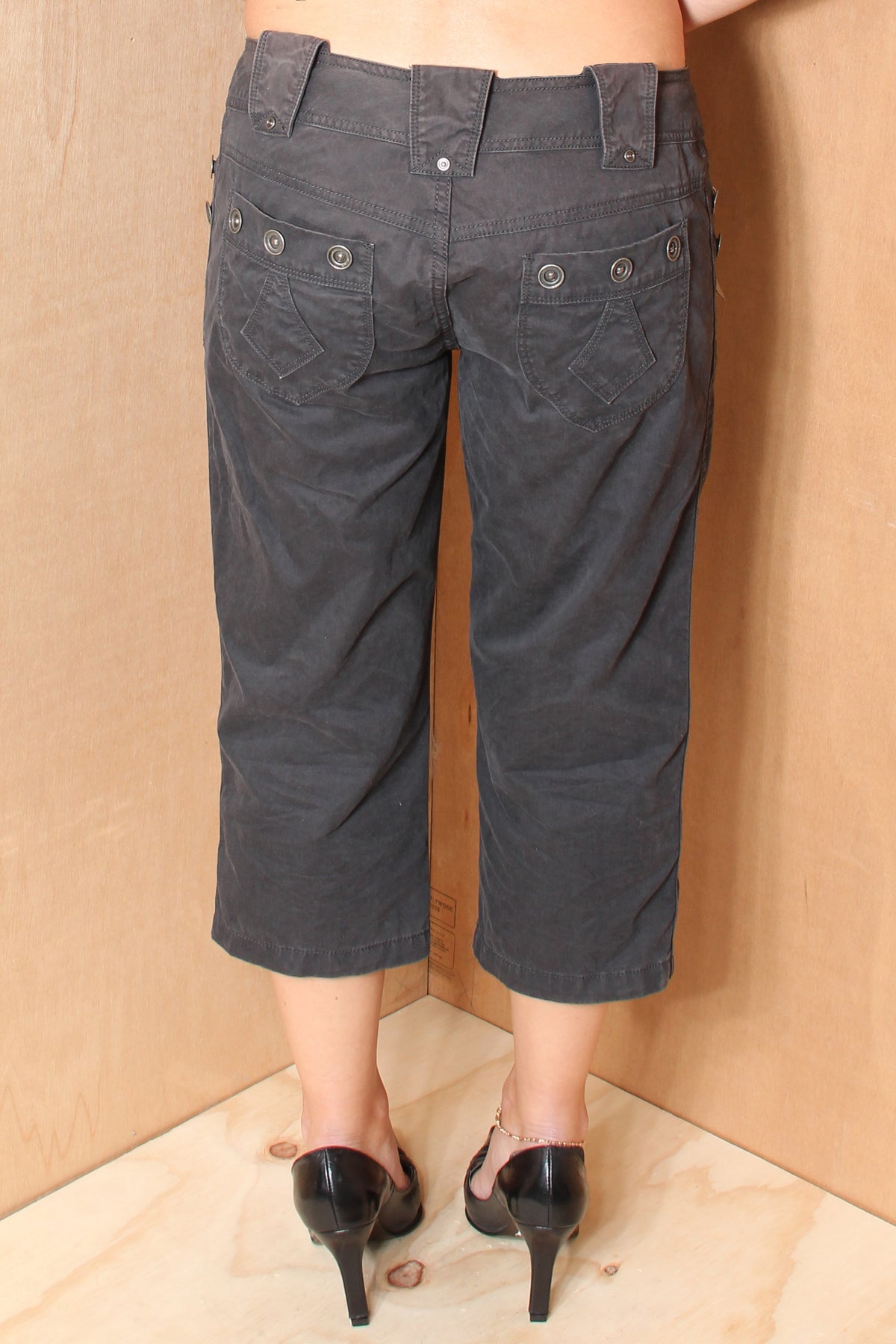 Diesel Black Cargo 3/4 Capri Pants with Leather Zip Ties – Size W30